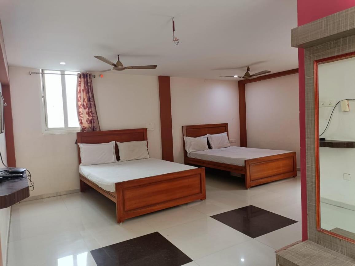 Hotel Duwaraka Rāmeswaram Buitenkant foto